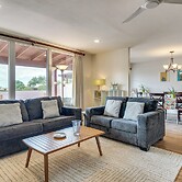 Mtn-view Townhome w/ Pools: 5 Mi to Sabino Canyon!