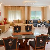 Central Family Apartment