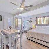 Sunny Tampa Home Near Downtown Stadiums