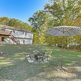 Hike, Ski & Explore: Otisville Retreat w/ Yard!