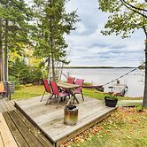 Private Peninsula! Modern-rustic Fall Lake Cabin