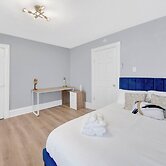 Single Family 3BR Home Game Room Parking