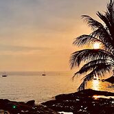 Naiharn On the Rock Resort