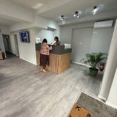 Stay at Georges and Fly