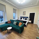 Room-216 High Street Abroath