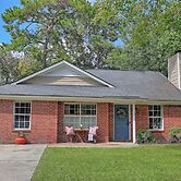 New Meets Nostalgic- Cottage Sleeps 8