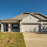 Family Home 7 Mi to Fort Charlotte Beach Park!