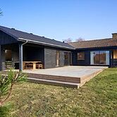 5 Star Holiday Home in Ronne
