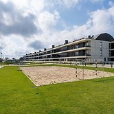 Green Coast Beachfront Retreat by Minho s Guest