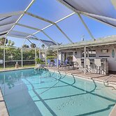 Swim, Golf & Unwind: Home 7 Mi to Dtwn Fort Myers!