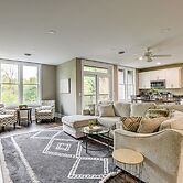 Luxurious 'litfin Loft' - Walk to Main St Akron