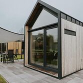 Charming Tiny House Getaway With Terrace