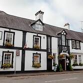 Three Salmons Hotel