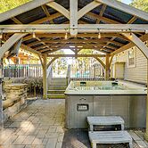 Detached Sauna, Movie Room! Relaxation in Muskegon