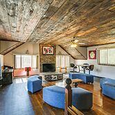 8 Mi to Lake Panorama: Cozy Family Getaway