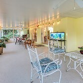 Walkable Historic District Gem: 2 Mi to Dtwn Ocala