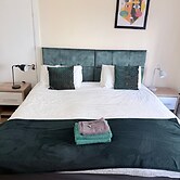 Apartment 2- 216 High Street