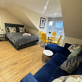 Apartment 6- 216 High Street