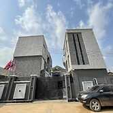 Ravella Hotel and Suites