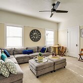 Pet-friendly Condo < 2 Mi to Alameda Beach!