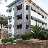 Bright Studio Steps From Westmead Hospital