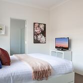 Bright Studio Steps From Westmead Hospital