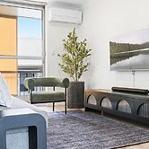 Elegant 2-bed With Balcony by Parks and Amenities