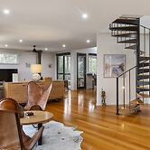 Stylish 3-bedroom and Outdoor Grill and Pizza Oven