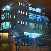 Murati Lake View Hotel