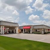 Iberia House & Suites