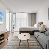 Chic Studio Stay Near Cafes and Coastline