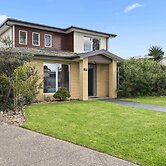 Seaside 3-bed Home, Direct Beach Access