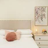 Comfortable Terrace in Central Location