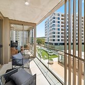 Bright 2-bed Apartment With Gym, BBQ & Pool Access