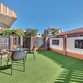 Tranquil 2-bed Townhouse Close to Beach