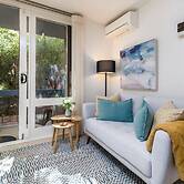 Cosy and Convenient Leafy Apartment