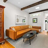 Elegant 1-bed With Study by Balmain Wharf
