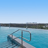 Generous 2-bed Apartment With Great Amenities
