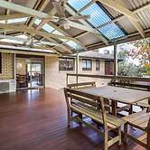 Spacious and Restful Holiday Home With Backyard