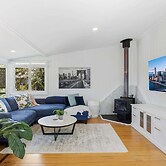 Tranquil 2-bed Family Home With Deck Among Trees