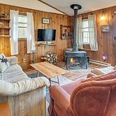 7 Mi to Main Street: Cabin w/ Deck in Stanley!