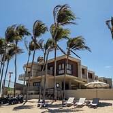 Lahaina Hotel