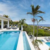 Villa Azure Vista 6BR Luxury Stay w 2 Pools
