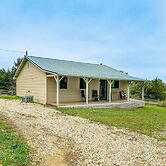 Dog-friendly Cabin w/ Yard Near Auxvasse Creek!