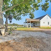 Farm Animals On-site: Needville Ranch Getaway!