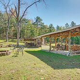 Hunters Welcome! Creekside Missouri Ozarks Cabin
