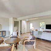 19 Mi to Kansas City: Group Retreat w/ Game Room!