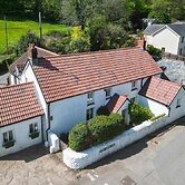 Bullcroft - 6 Bedroom House - Oxwich