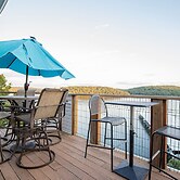 Penthouse Living In The Heart of the State Park