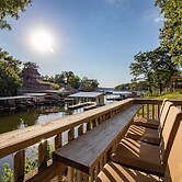 Private Dock, Paddle Boards, Views & Hot Spots!
